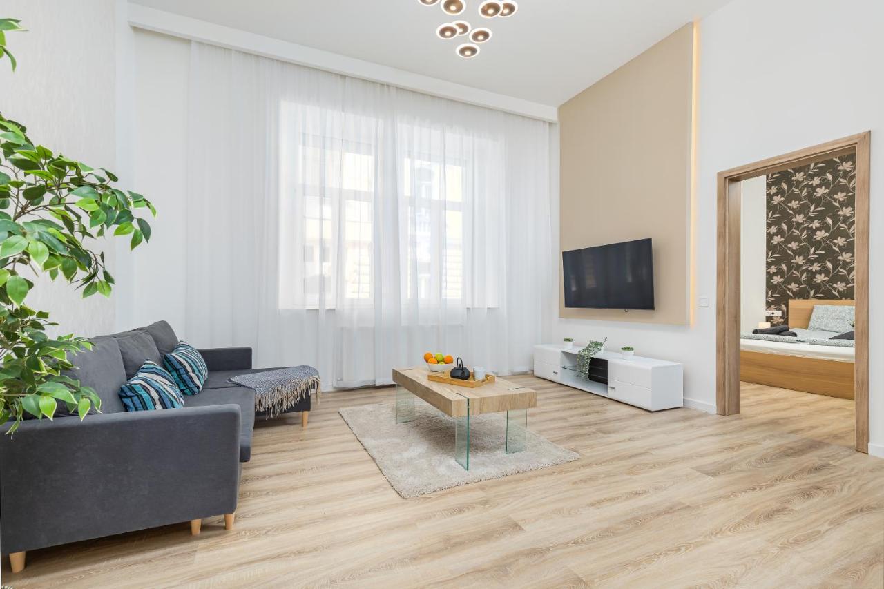 Kmety Deluxe Home With Sauna Boedapest Buitenkant foto